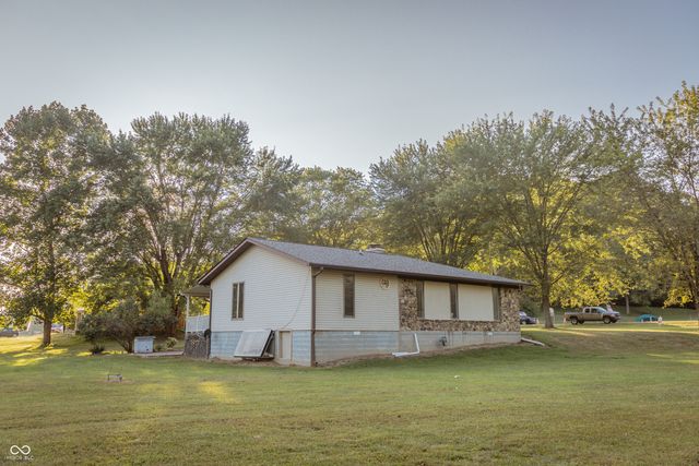 5427 State Road 46 East E, Nashville, IN 47448