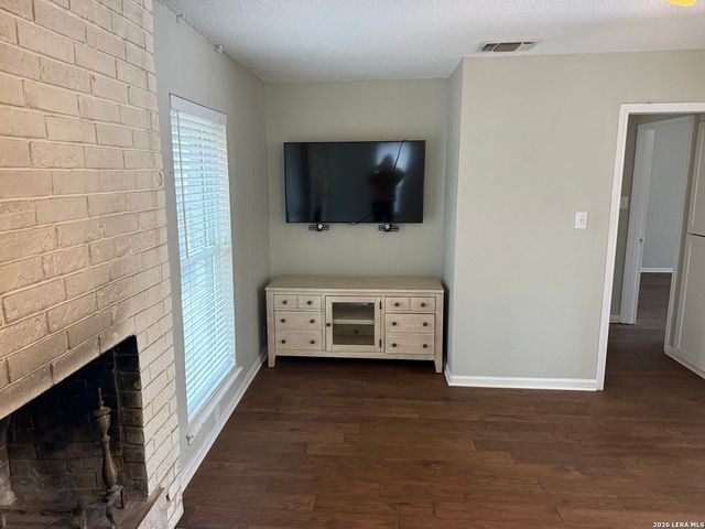 129 oak grove, Boerne, TX 78006