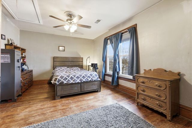 293 Warner Avenue, Logan, OH 43138