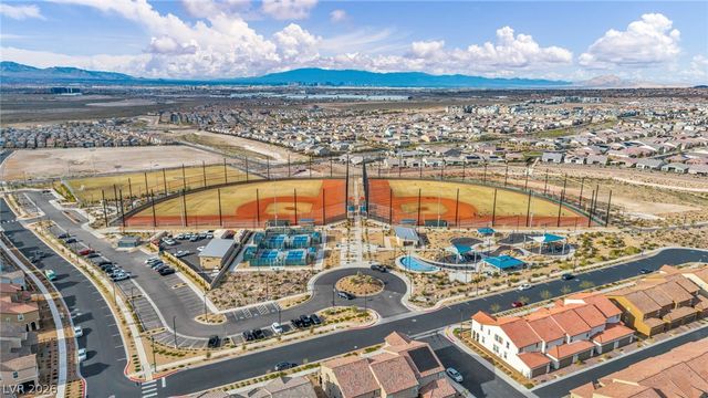 3139 DALMAZIA Avenue, Henderson, NV 89044