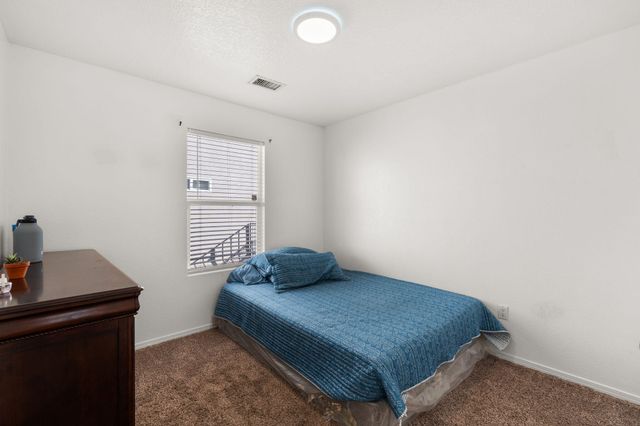 1105 Telstar Loop NW, Albuquerque, NM 87121