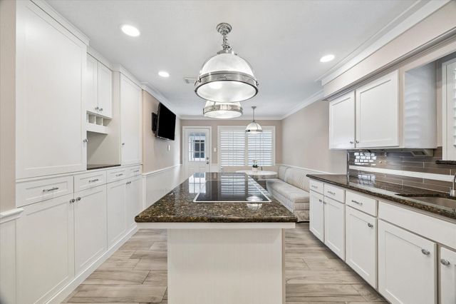 1902 Eagle Falls Street, Houston, TX 77077