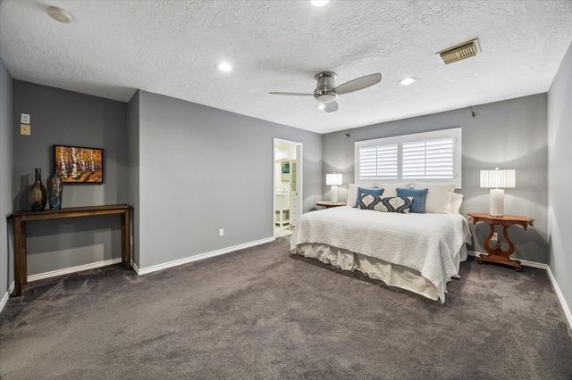 1902 Eagle Falls Street, Houston, TX 77077
