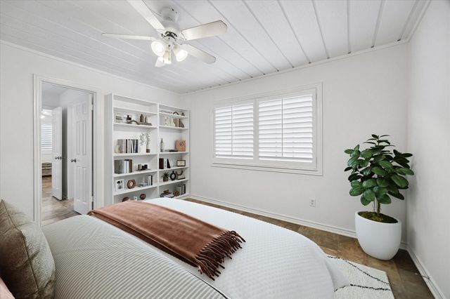 1902 Eagle Falls Street, Houston, TX 77077