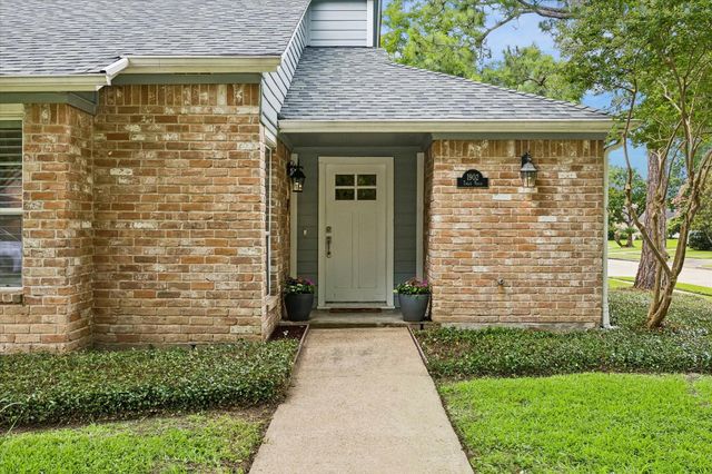 1902 Eagle Falls Street, Houston, TX 77077