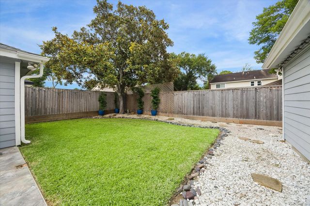 1902 Eagle Falls Street, Houston, TX 77077