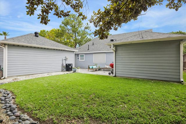 1902 Eagle Falls Street, Houston, TX 77077