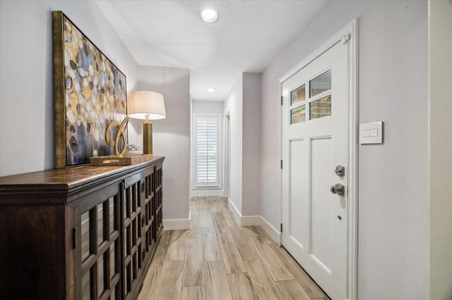 1902 Eagle Falls Street, Houston, TX 77077
