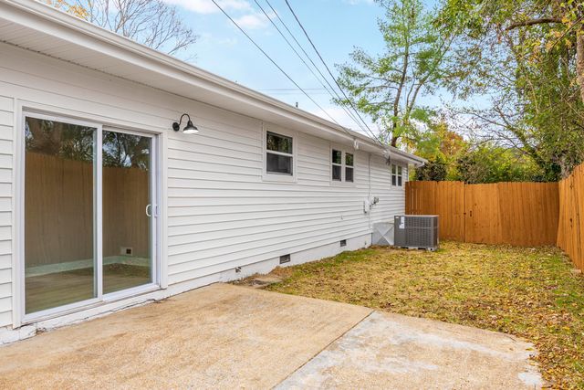 1701 S Mack Smith Road, Chattanooga, TN 37412