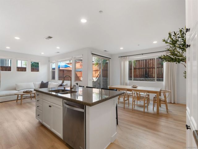 2259 Flatiron Way, San Marcos, CA 92078