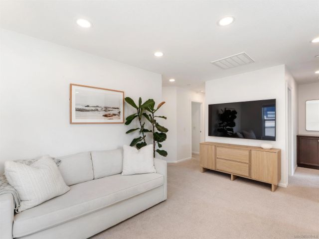 2259 Flatiron Way, San Marcos, CA 92078