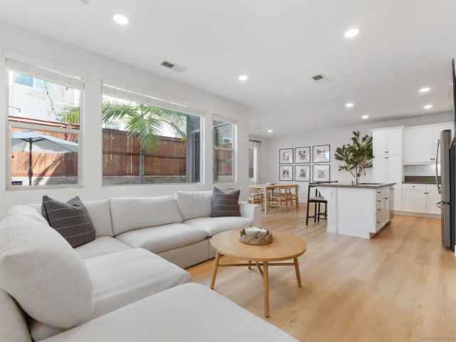 2259 Flatiron Way, San Marcos, CA 92078