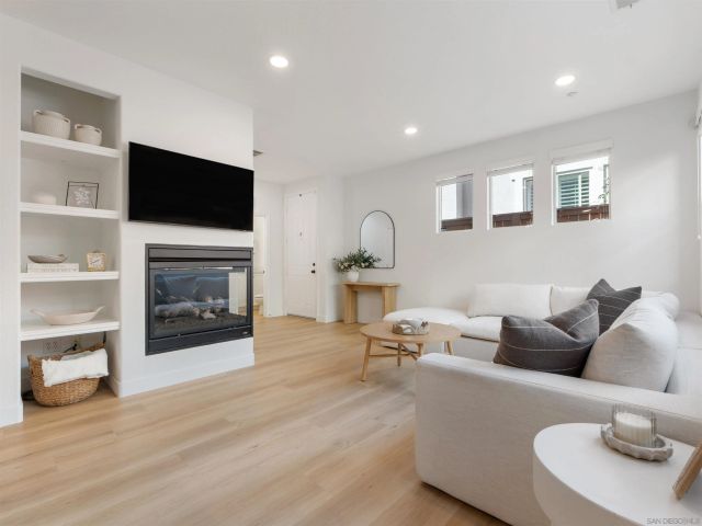 2259 Flatiron Way, San Marcos, CA 92078