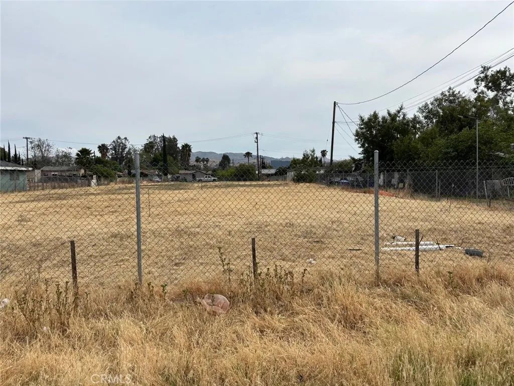1220 coulston, San Bernardino, CA 92408