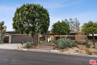 3235 Steven Drive, Encino, CA 91436