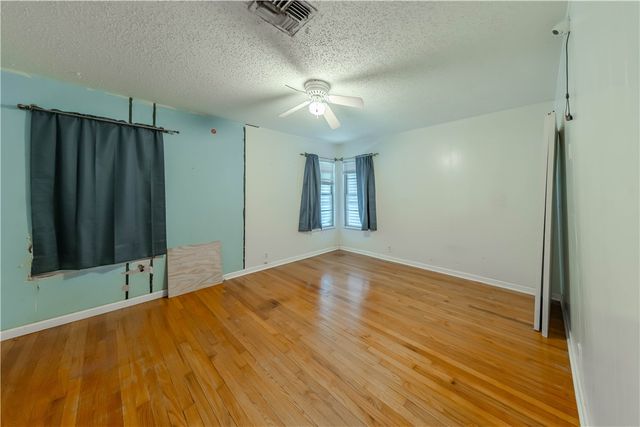 445 Troy Dr, Corpus Christi, TX 78412