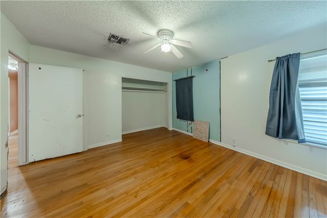 445 Troy Dr, Corpus Christi, TX 78412