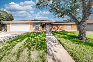 445 Troy Dr, Corpus Christi, TX 78412