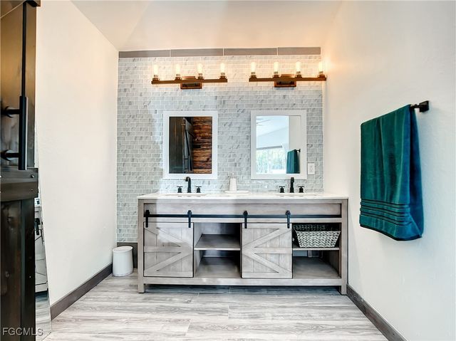 2511 6th ST NW, Naples, FL 34120