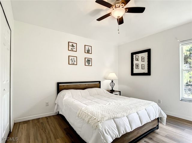 2511 6th ST NW, Naples, FL 34120