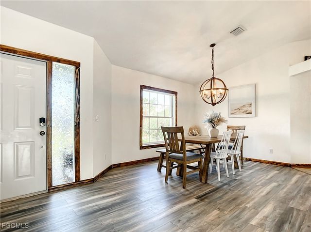 2511 6th ST NW, Naples, FL 34120