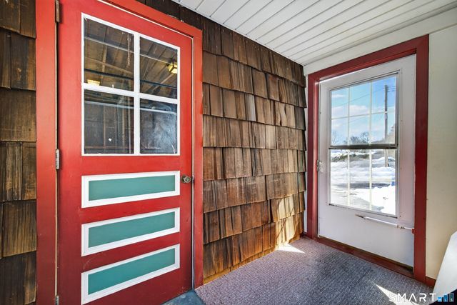 7 Deerbrook Road, Norwich, CT 06360