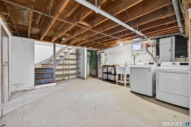 7 Deerbrook Road, Norwich, CT 06360