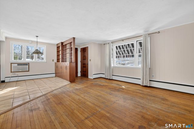 7 Deerbrook Road, Norwich, CT 06360