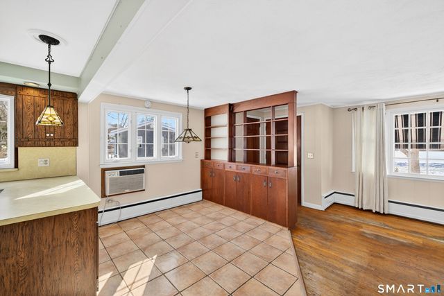 7 Deerbrook Road, Norwich, CT 06360