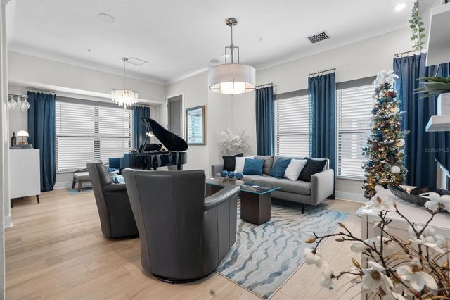 946 HIGHLAND AVENUE 27, Dunedin, FL 34698