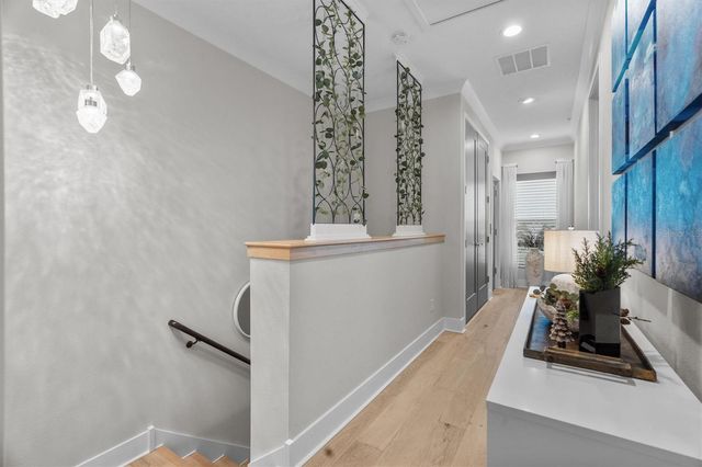 946 HIGHLAND AVENUE 27, Dunedin, FL 34698