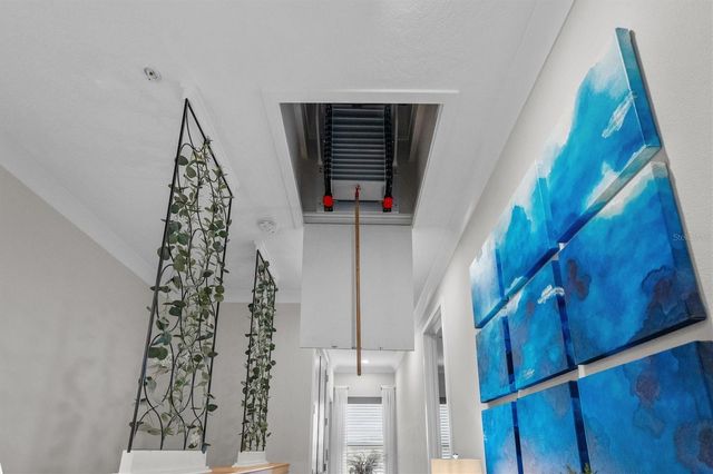 946 HIGHLAND AVENUE 27, Dunedin, FL 34698