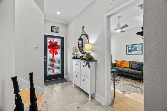 946 HIGHLAND AVENUE 27, Dunedin, FL 34698