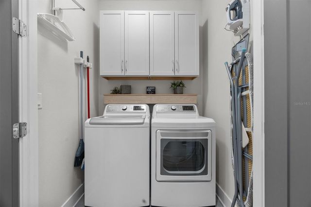 946 HIGHLAND AVENUE 27, Dunedin, FL 34698