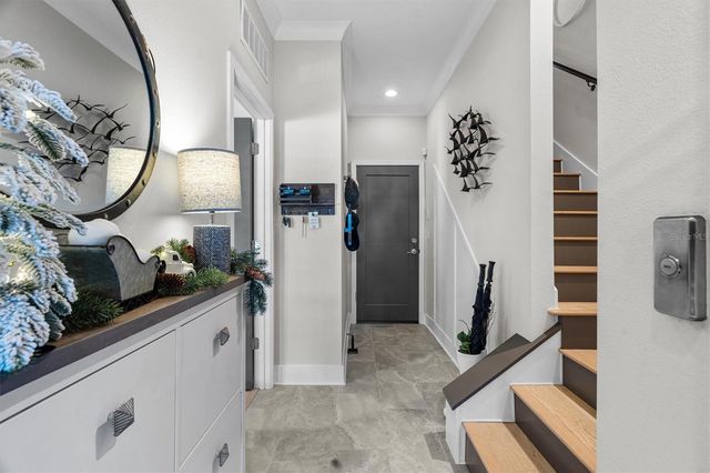 946 HIGHLAND AVENUE 27, Dunedin, FL 34698