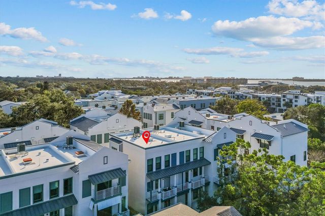 946 HIGHLAND AVENUE 27, Dunedin, FL 34698