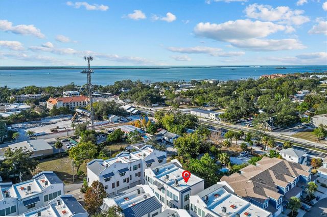 946 HIGHLAND AVENUE 27, Dunedin, FL 34698