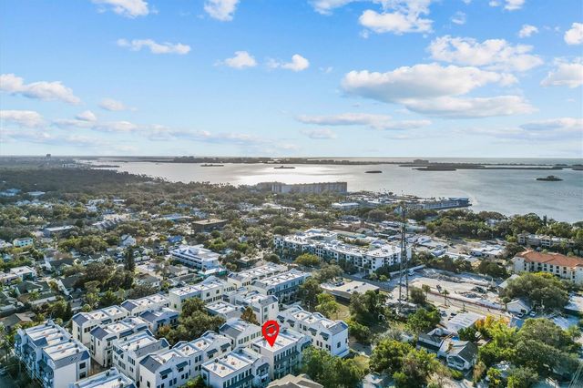 946 HIGHLAND AVENUE 27, Dunedin, FL 34698