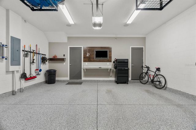 946 HIGHLAND AVENUE 27, Dunedin, FL 34698