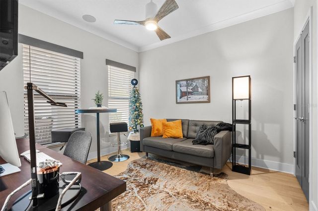 946 HIGHLAND AVENUE 27, Dunedin, FL 34698