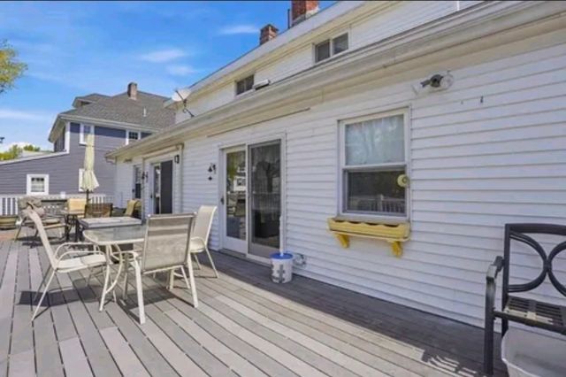 6-8 Gibbons Av. 8, Milford, MA 01757