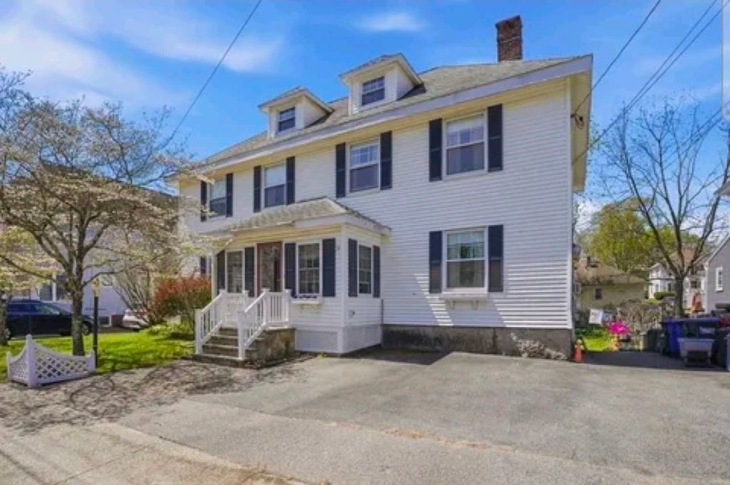 6-8 Gibbons Av. 8, Milford, MA 01757