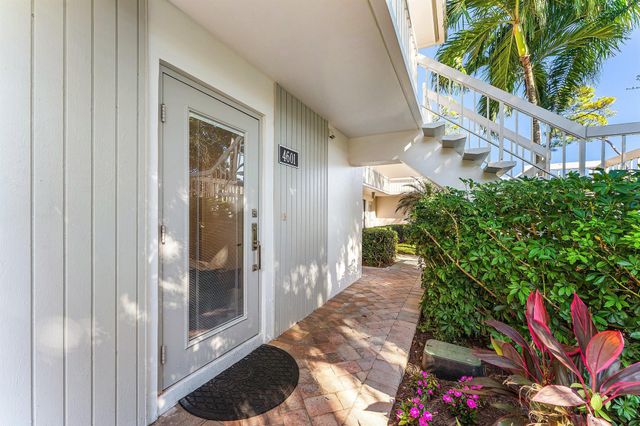 4601 Kittiwake Court Kittiwake, Boynton Beach, FL 33436