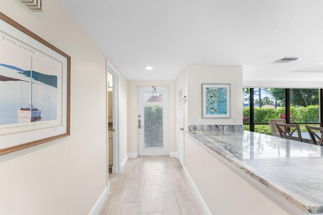 4601 Kittiwake Court Kittiwake, Boynton Beach, FL 33436