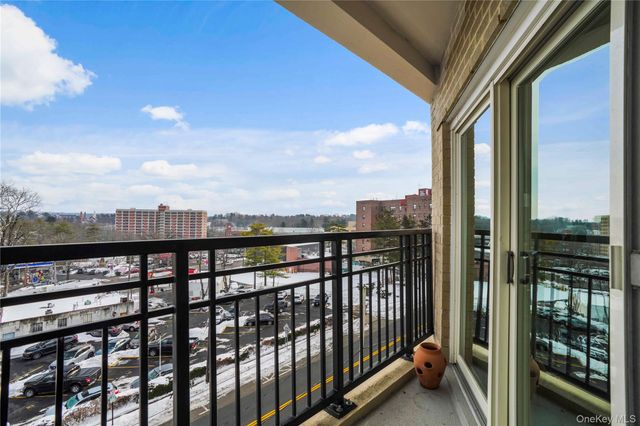 12 Old Mamaroneck Avenue 6C, White Plains, NY 10605