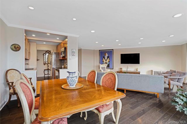 12 Old Mamaroneck Avenue 6C, White Plains, NY 10605