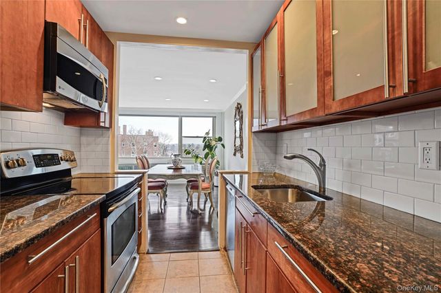 12 Old Mamaroneck Avenue 6C, White Plains, NY 10605