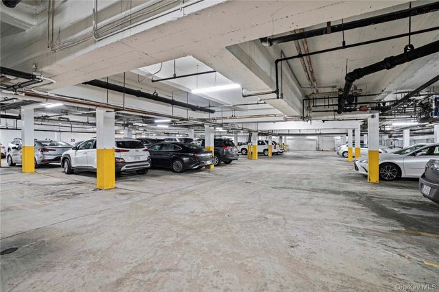 12 Old Mamaroneck Avenue 6C, White Plains, NY 10605