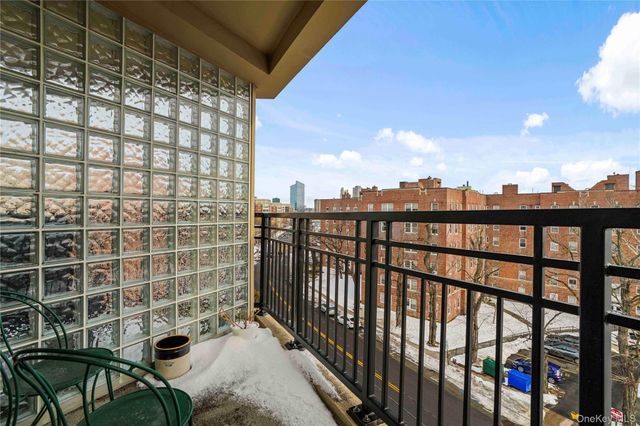 12 Old Mamaroneck Avenue 6C, White Plains, NY 10605