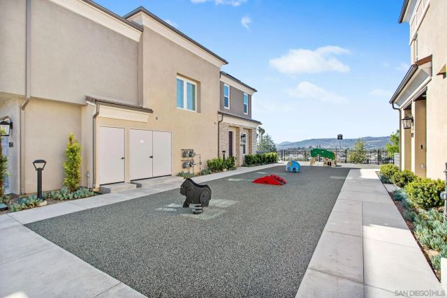 1202 Sunrise View 103, San Marcos, CA 92078
